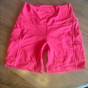 NWOT lulu lemon Women's Pink Athletic Shorts size 6